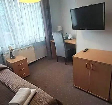 Hotel Dom Polonii 2*
