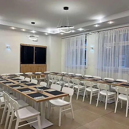Dom Polonii Hotel